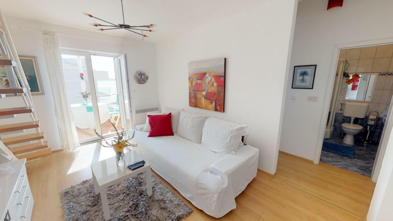 Apartment Potkonjak Povljana Buitenkant foto