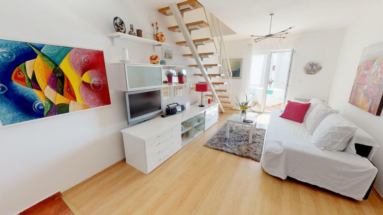 Apartment Potkonjak Povljana Buitenkant foto